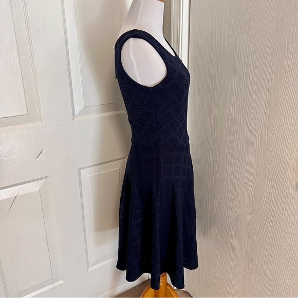 Le Lis Textured Dress Stitchfix H3 - Picture 3 of 7